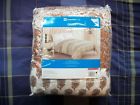 041808794869 Essential Home New Quilt