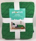 097023584 Pillowfort Triangle Stitch Reversible Quilt Twin Size 490970235845
