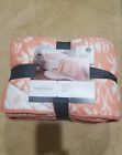 490601532350 Threshold Coral Floral Quilt