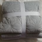 735732517174 Mainstays Solid Mink Quilt Soft Silver Xl New