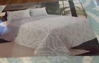 02862 8 12568 0 Mantex Quilt Set Light Blue And White Latice