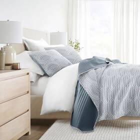 88167415 Becky Cameron Luxury Lightweight Reversible Quilted Coverlet Set - Matching