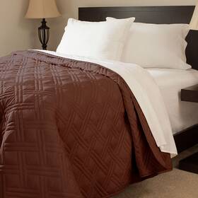 Bedford Home 886511525955 Solid Color Bed Quilt - King Chocolate Brown