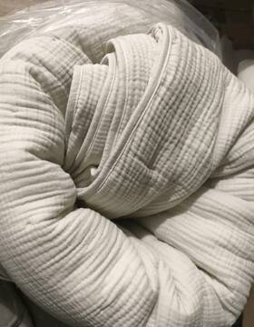 Brooklinen 840302735008 Lightweight Cotton Quilt Blanket Stone King/ California King