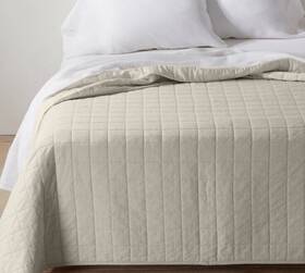 78623028 Casaluna King Heavyweight Linen Blend Quilt Natural Color