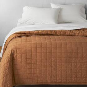 82347124 Casaluna King Heavyweight Linen Blend Quilt Warm Brown -