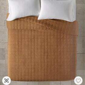 82347128 Casaluna King Heavyweight Linen Blend Quilt Warm Brown -