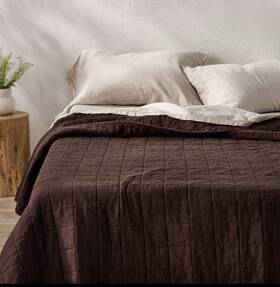 83618326 Casaluna New Heavyweight Linen Blend Quilt - Fast Shipping