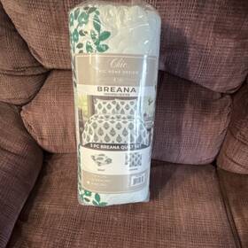 Bqs46321 Chic Home Design Breana King Quilt Set White Green Floral Polyester Quilted