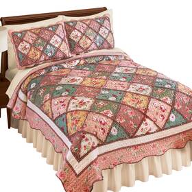 Cosu240417 Collections Etc Kamila Floral Patchwork Trellis Design Scalloped Edge Quilt