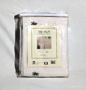 Columbine Cody Home Collection 757732293902 The Palm Full / Queen Matelasse Coverlet