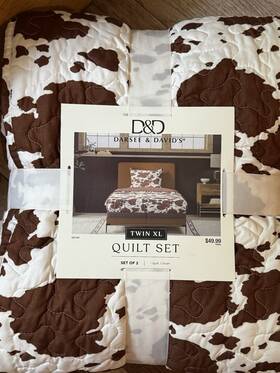 2531341 Darsee & Davids And Twin Xl Quilt Set Cow Print Brown White Quilted Bedroom