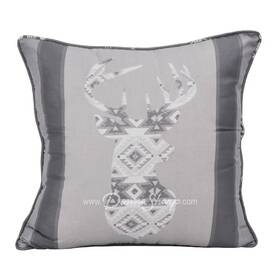 Y20232 Donna Sharp Wyoming Deer Decorative Pillow