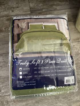 C001-1q Essential Home Truly Soft 3 Piece Queen Quilt Set Chevron Green