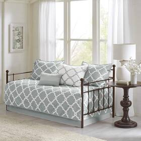 Essentials 744760018256 Merritt Reversible Daybed Cover-fretwork Print Diamond
