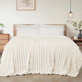 Bk-dct90104-iv Exclusivo Mezcla King Size Flannel Fleece Blanket 90x104 In Ivory