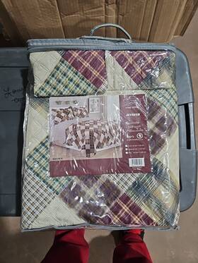 Glory Home Design 812153031042 New Jennifer Reversible Quilt With Pillowshams Queen