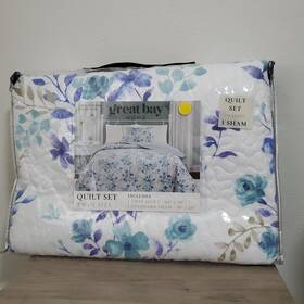 Gb90943-ca Great Bay Home April Morning Collection 3 Piece Quilt Set With Shams Twin Size