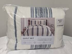 Gb90954 Great Bay Home 3-piece Full/queen Reversible Lightweight Quilt Navy And White