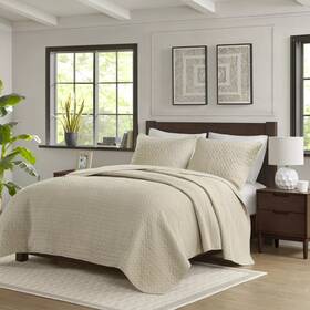 Hampton Hill 675716648169 Velvet Touch 3-piece Quilt Set With Shams 500