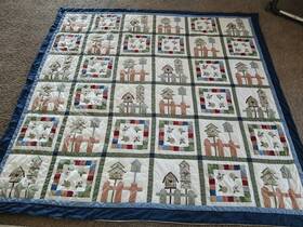 Q226 Handmade Cute Birdhouse Handsewn Quilt 82/80 Q226 Handmade Cute Birdhouse Handsewn Quilt 82/80
