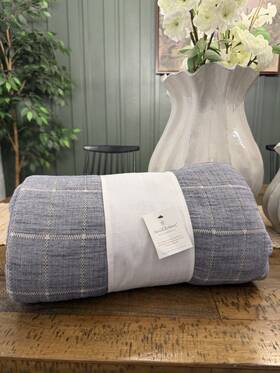 Hearth & Hand With Magnolia 198101943170 Full/queen Subway Tile Coverlet Blue/tan - And New