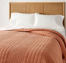 Hearth & Hand With Magnolia 198850716247 Full/queen Grid Stitch Quilt Rust - And New