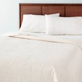 83030473 Hearth & Hand With Magnolia Full/queen Heathered Quilt Twilight Taupe - And