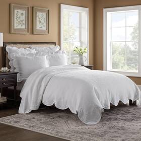 43025039192 Historic Charleston Estate Modern Farmhouse Floral Matelasse Bedspread With Scalloped