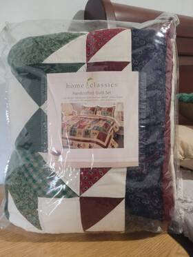 5387-102 Home Classics Full/queen Quilt Set Floating Leaves Patchwork Multicolor Quilted