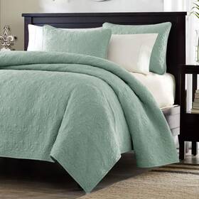 Homepacific 601818755207 King Size Seafoam Green Blue Coverlet Set With Quilted Floral Pattern