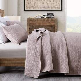 Horimote Home 727522061684 Quilt Set Queen Size Cameo Rose Classic Geometric Spots Stitched