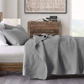 Horimote Home 759973413101 Oversized King Quilt Set Grey California Classic Geometric Spots