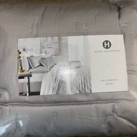 Hotel Collection 766390614837 Glint King Quilted Coverlet And Pillowshams Set Silver Msrp 500