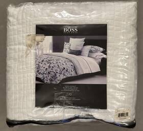14820290 Hugo Boss Luxury Home Collection Queen Coverlet