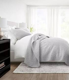 Ienjoy 196901018449 Home Floral Stitch 3-pc. Lightweight Quilt Set Full/queengrey