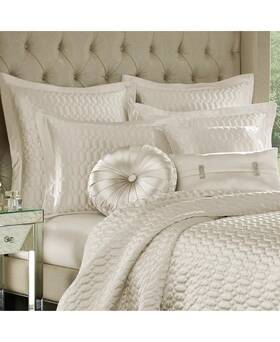 J Queen New York 846339074806 Satinique Quilted Quilt Full/queen