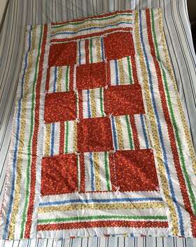 M4340 Joyces Originals Vintage Small Patchwork Quilted Floral Throw Blanket 52 X 38 Inch
