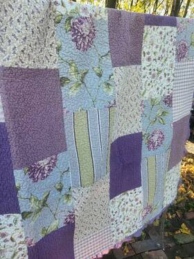 221050 Laura Ashley Keighley Purple Quilt 84 Inch X 92 100% Cotton Reversible