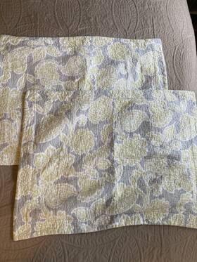 76948 Laura Ashley Home Maisy Bedding Floral 2 Shams Yellow Gray White Pillow Cover
