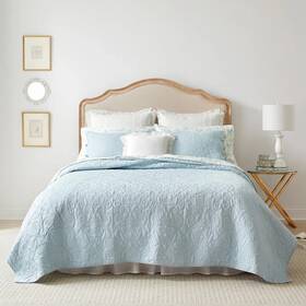 Laura Ashley 883893382015 Felicity Quilt And Pillow Sham Set 3 Pc. Full / Queen Blue