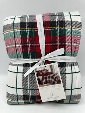 Levtex Home 190945122490 - Spencer Plaid Quilt King Christmas Tartan