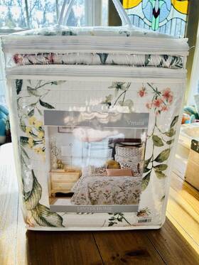 Levtex Home 190945123367 Viviana Reversible Full / Queen Quilt And Pillowshams Set White New