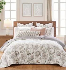 Levtex Home 190945165633 Ophelia Blush Reversible King Quilt And Pillowshams Set / Gray