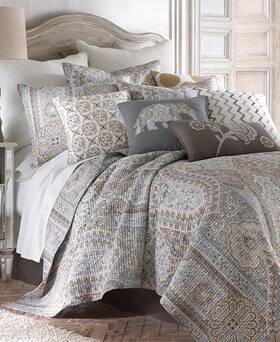 Levtex Home 848336070591 Casablanca 3-pc King Quilt Set Grey