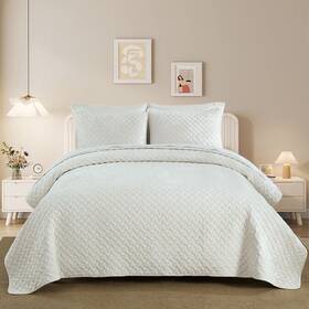 Liians 791137697576 Velvet Bedspread Quilt Bedding Sets Luxury Elegant Ultra Soft Comforters