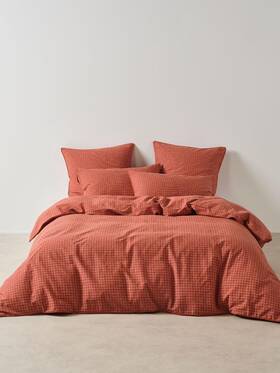 01700n202 Linen House Volley Check Quilt Cover Set Chilli - Single