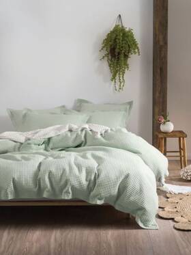 01702l375 Linen House Deluxe Waffle Quilt Cover Set Mist - Double