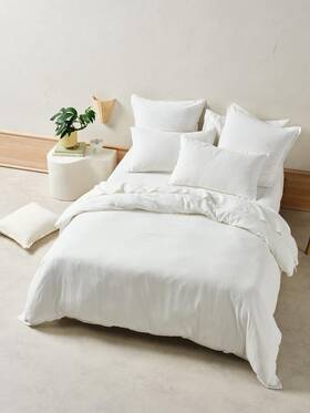 01703m313 Linen House Connie Quilt Cover Set White - Queen