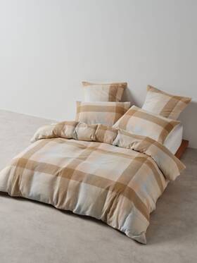 01703m859 Linen House Wellington Quilt Cover Set Honey - Queen 210cm X 1